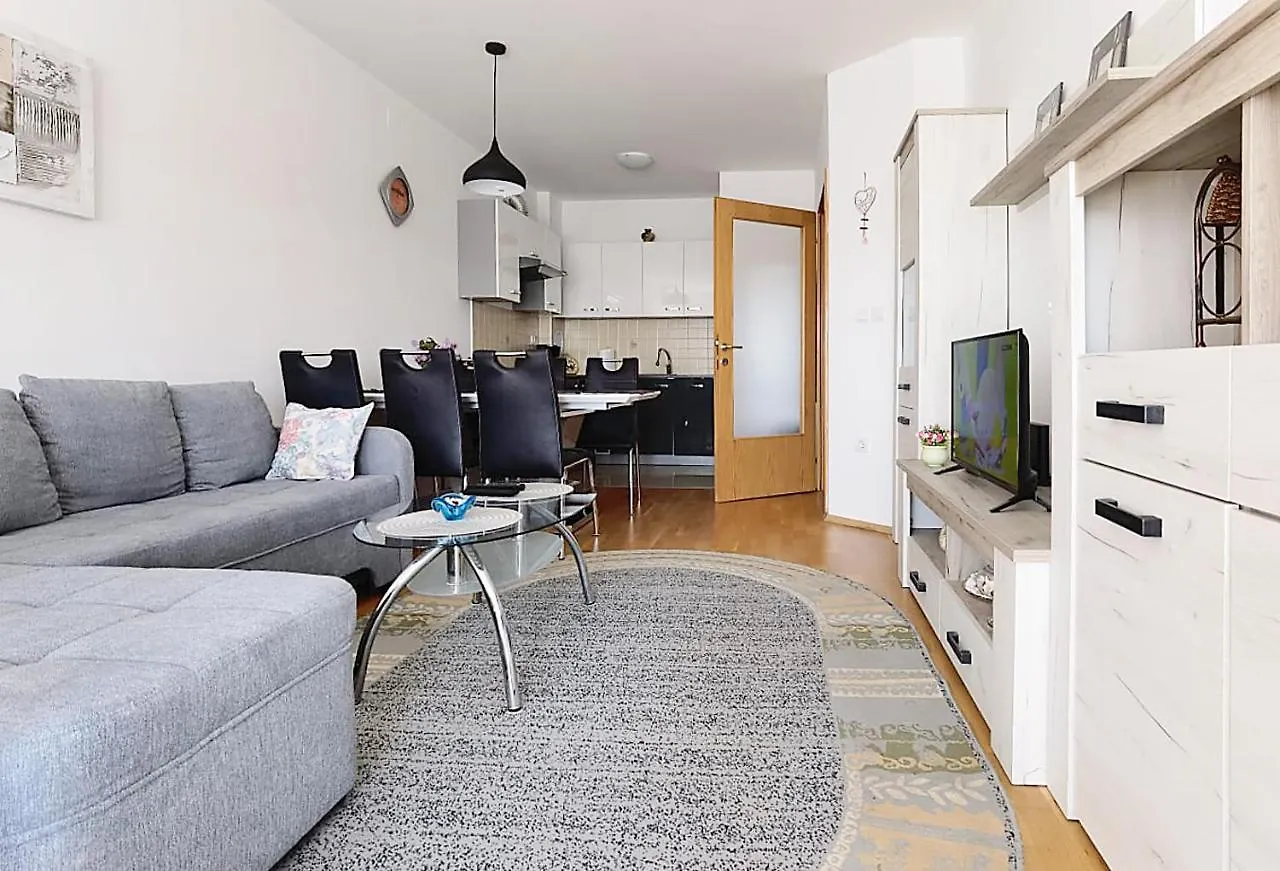 Lungo Mare Apartment With Terrace Pola Croazia