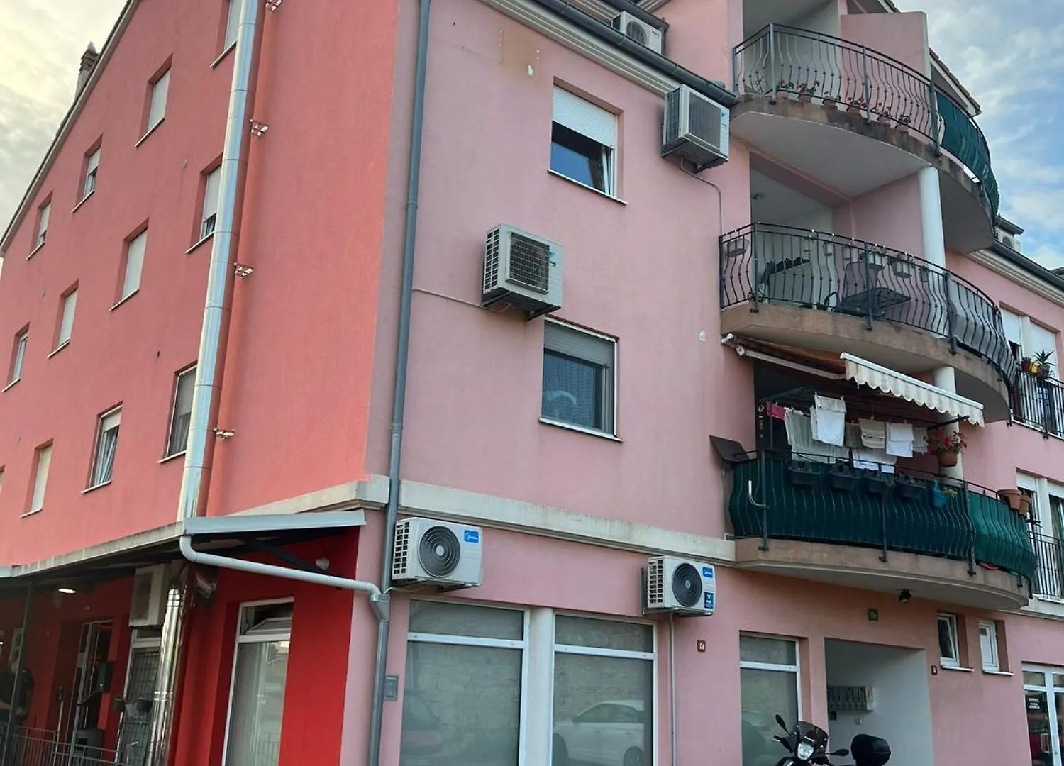 Lungo Mare Apartment With Terrace Pula